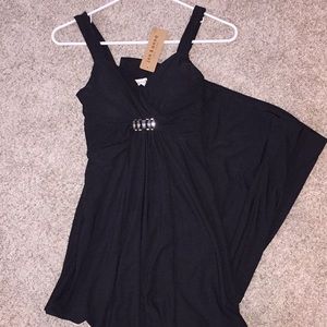 New Black Maxi Dress Silver Accent in center Love!